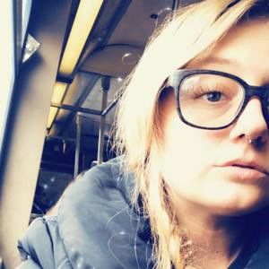 Meet your Posher, Kelli